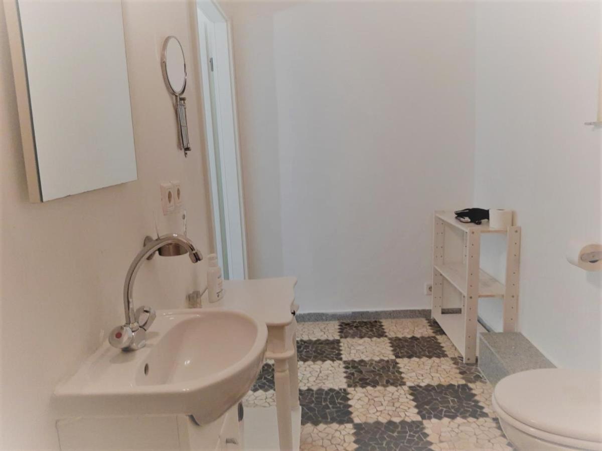 Mehrbett-Apartment 2 Citynah, Einfache Ausstattung Amburgo Esterno foto