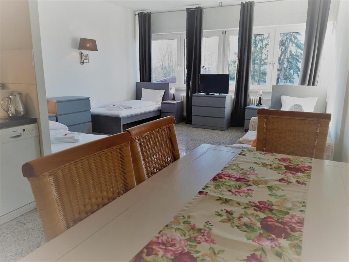 Mehrbett-Apartment 2 Citynah, Einfache Ausstattung Amburgo Esterno foto