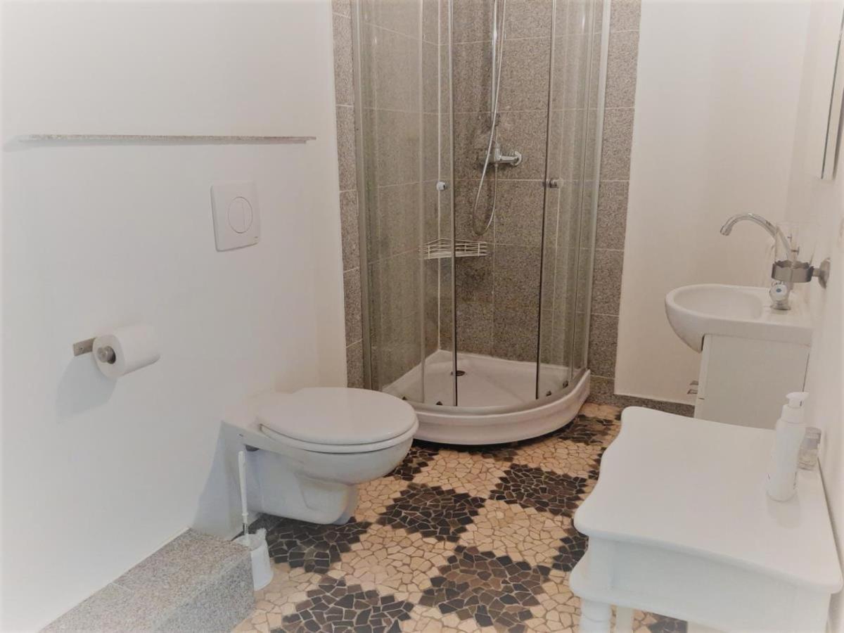 Mehrbett-Apartment 2 Citynah, Einfache Ausstattung Amburgo Esterno foto